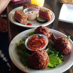 Best Dog Friendly Restaurants In Rehoboth Beach De Last Updated Ad Hammerheads 94 Reviews