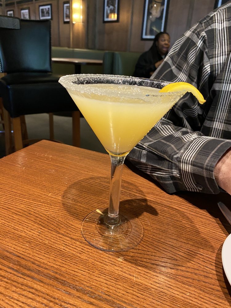 Bar Louie - North Shore