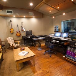 Dragonfly Creek Recording Request A Quote Rehearsal Photo Of Dragonfly Creek Recording Malibu Ca United States Control Room