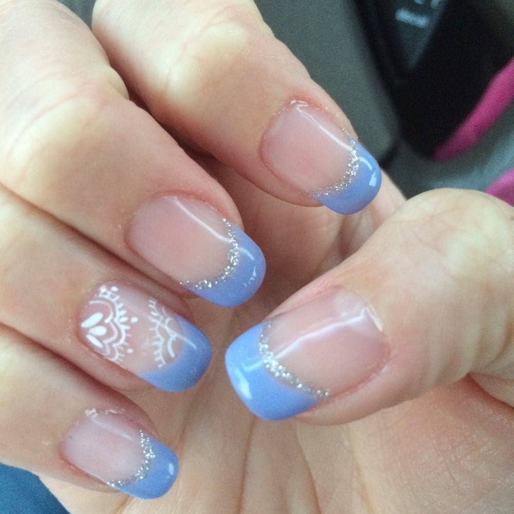 Opi Budapest French Tip Gel Manicure With Lace Design On The Ring