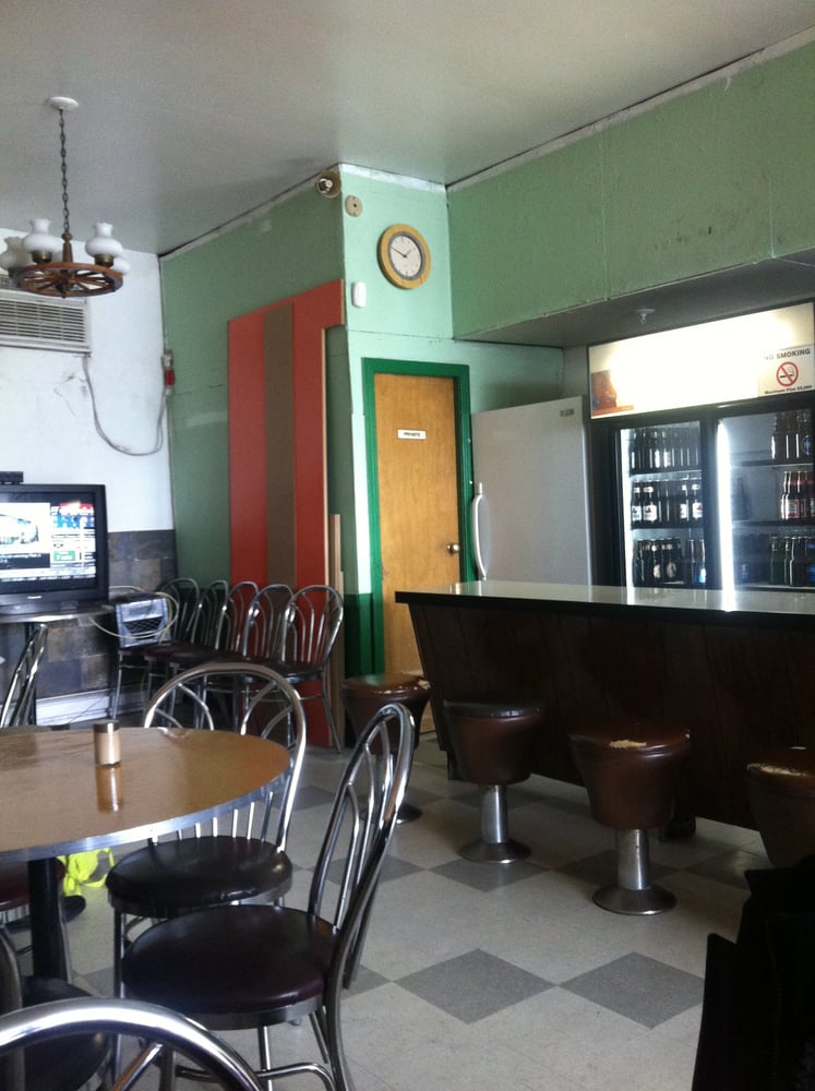 P & J Hamburgers Inn