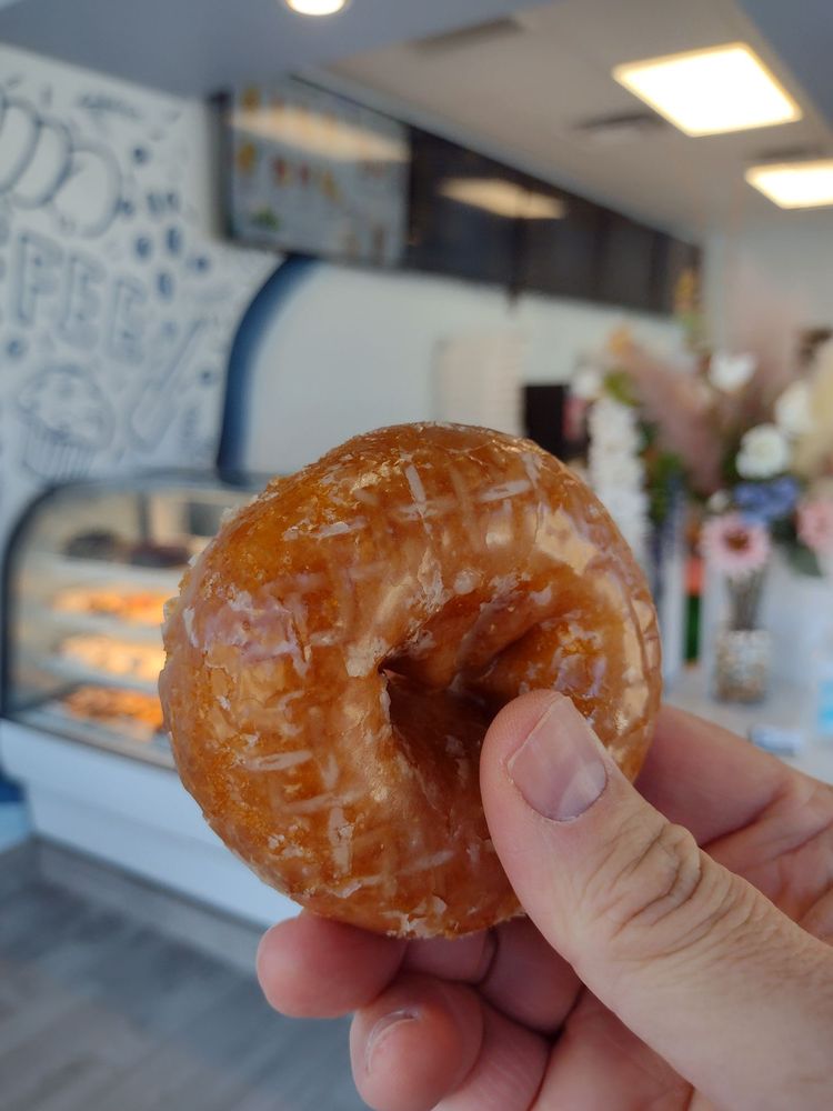 S&S Donut And Bake Shop