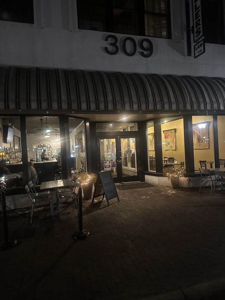 309 Bistro and Spirits