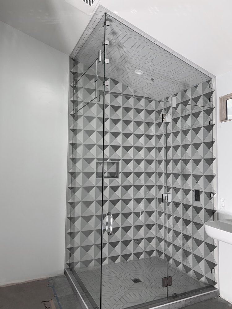 GC's Glass and Showers
