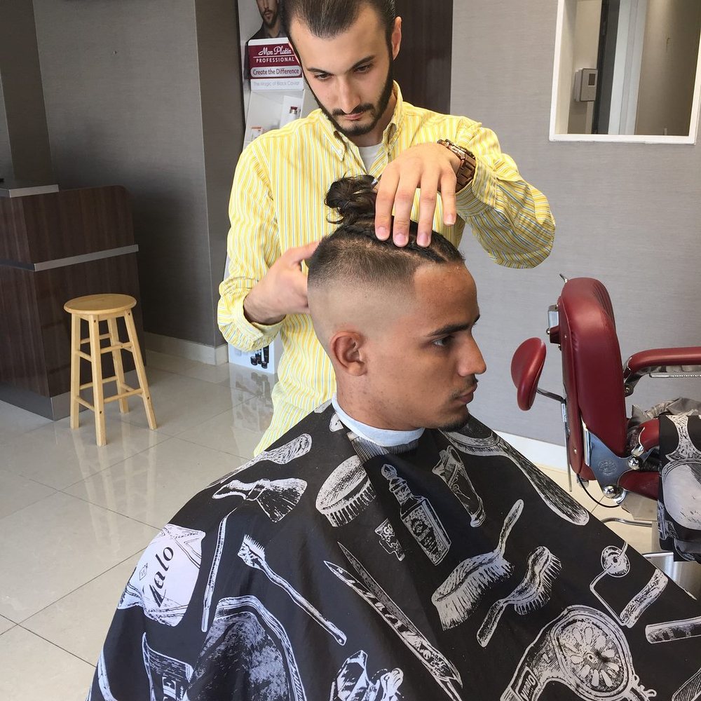 Eli's Salon & Barbershop