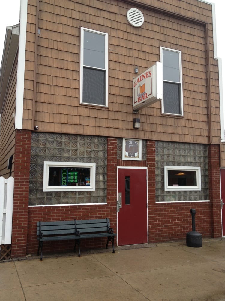 Gaines Bar Bars 114 Genesee Ave, Gaines, MI Restaurant Reviews