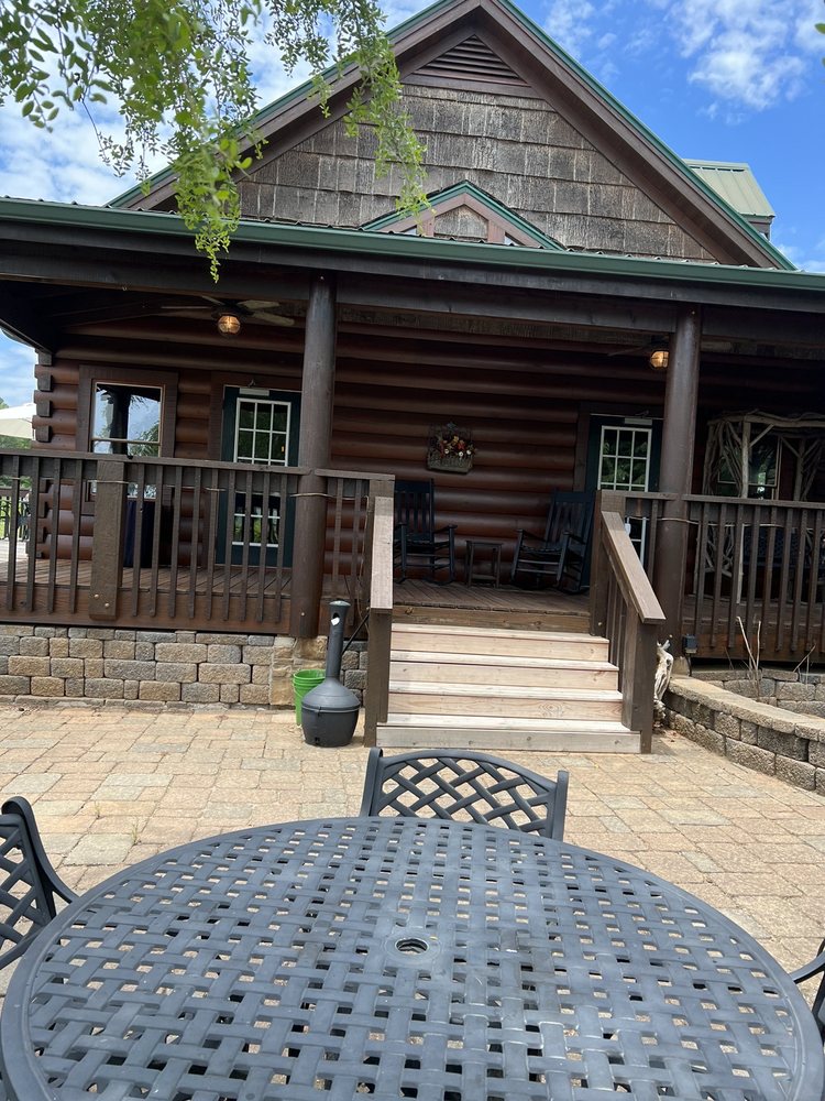 Autumn Creek Vineyards