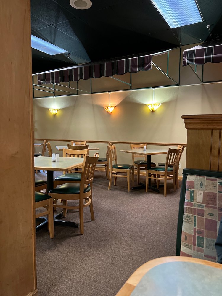 Connie's Cafe