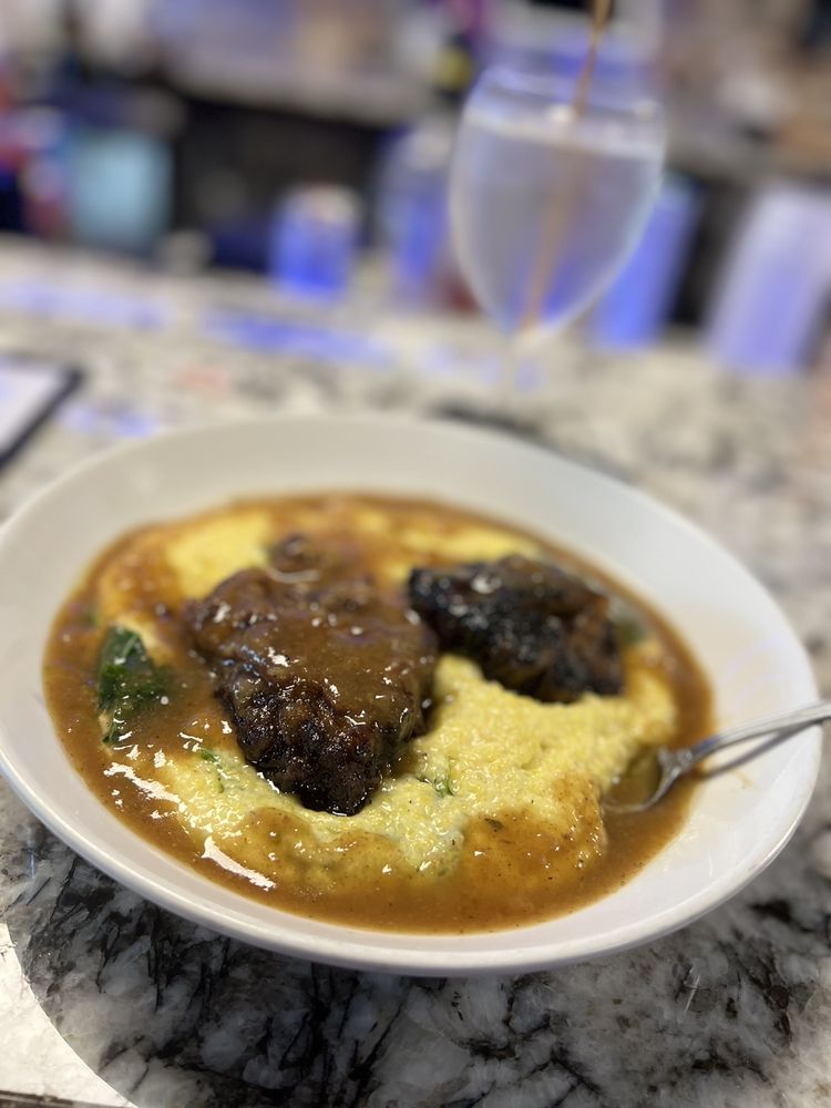 Burnz Restaurant Bar & Grill