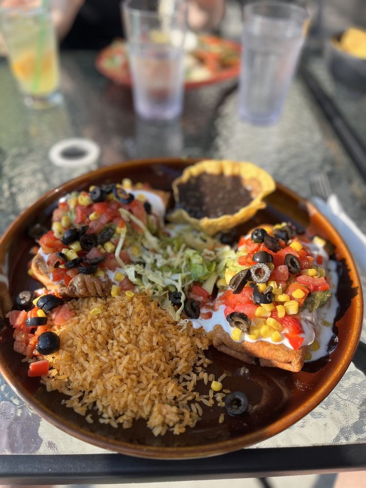 El Paraiso Mexican Grill