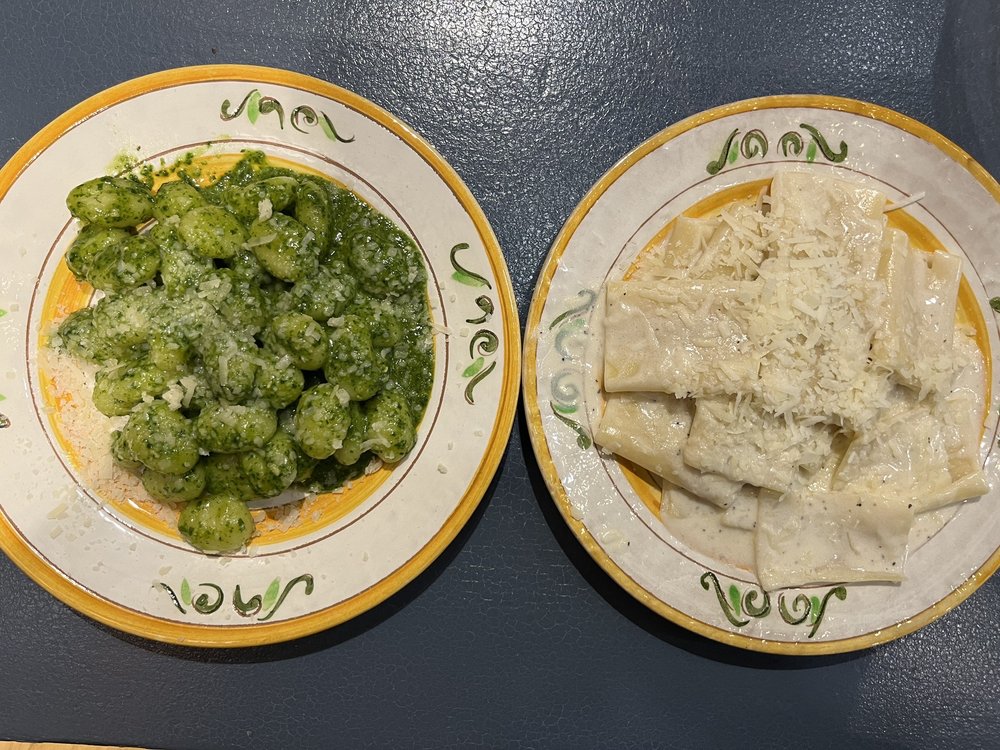 Pastiamo Pasta Bar & Cafe