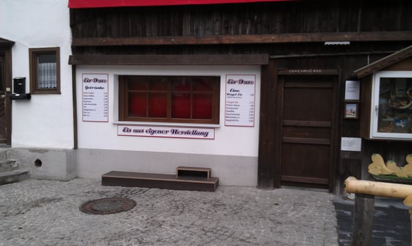 Oase aus vielen Fischen