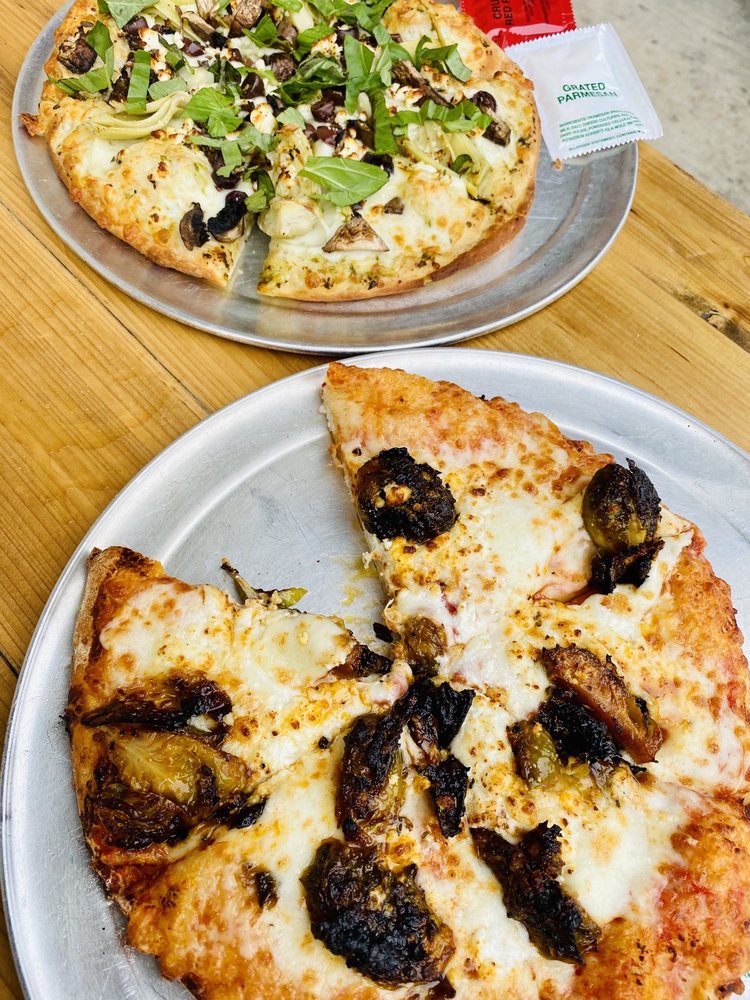 Aviator Pizza & Drafthouse
