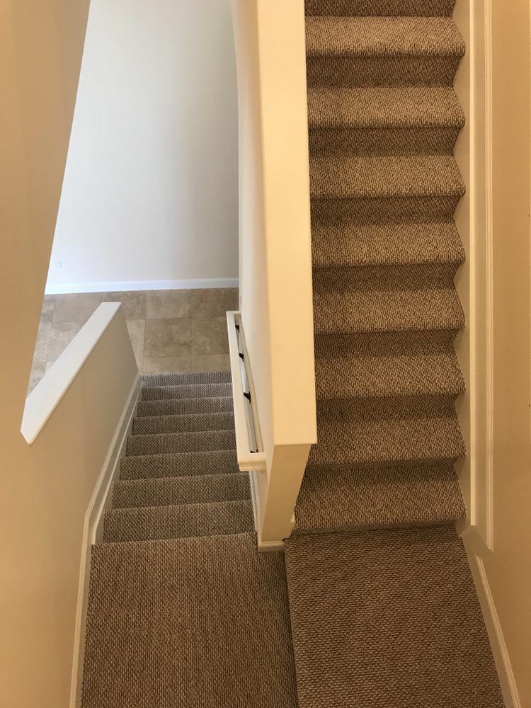 Fuentes Carpet Installation
