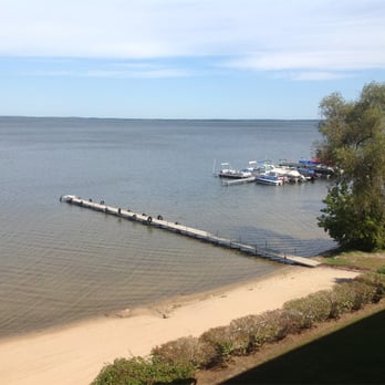 Beachfront Hotel Houghton Lake 17 Photos Reviews Hotels Photo Of Beachfront Hotel Houghton Lake Mi United States