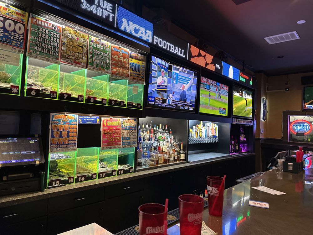 Charlie's Bar & Grill