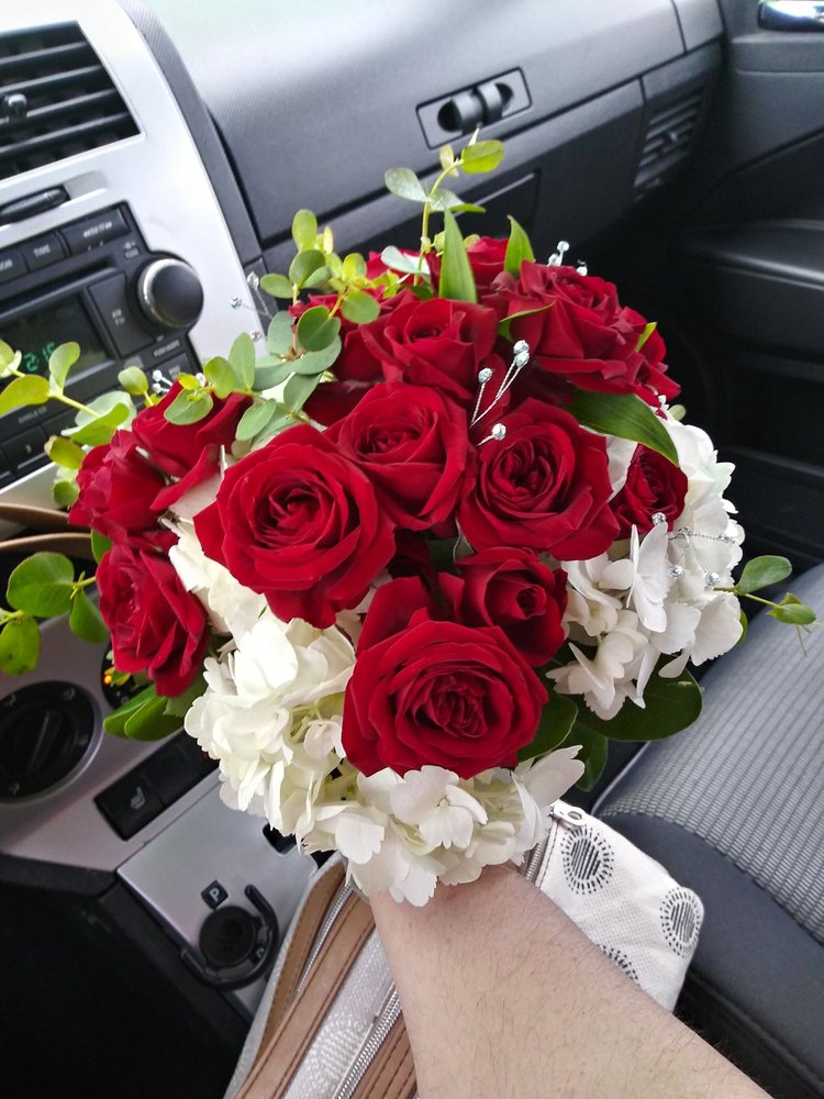 P And J Florist