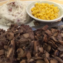 99 Restaurants 25 Reviews American Traditional 158 Dean St Photo Of 99 Restaurants Taunton Ma United States Steak Tips Are Great