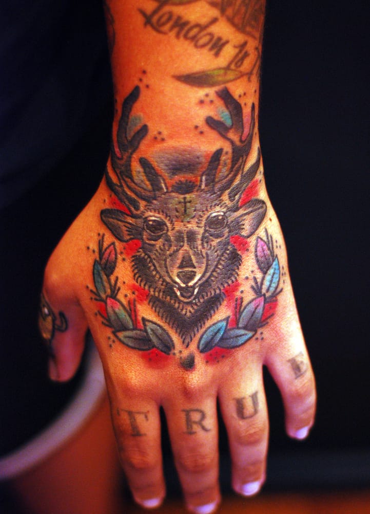 great tattoo artist val yoma moon sheen tattoo parlor nyc great tattoo artist val yoma moon sheen tattoo parlor nyc