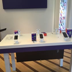 Metro Pcs Mobile Phones 3333 W Touhy Ave Lincolnwood Il Photo Of Metro Pcs Lincolnwood Il United States