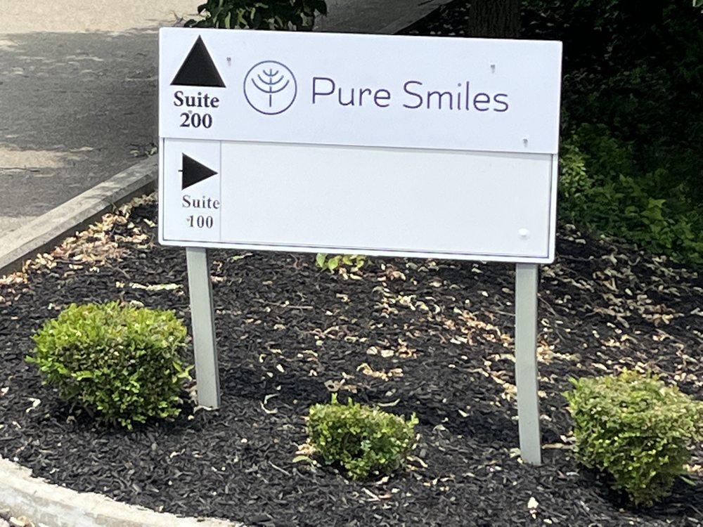 image of business Pure Smiles - Western Hills