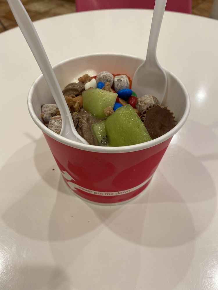 Yopop Frozen Yogurt