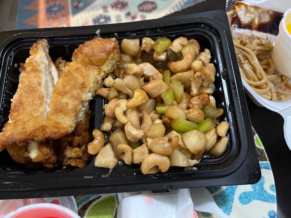 Lee's Kitchen