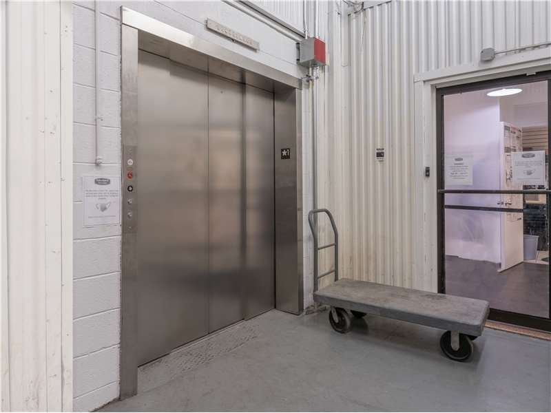 Extra Space Storage