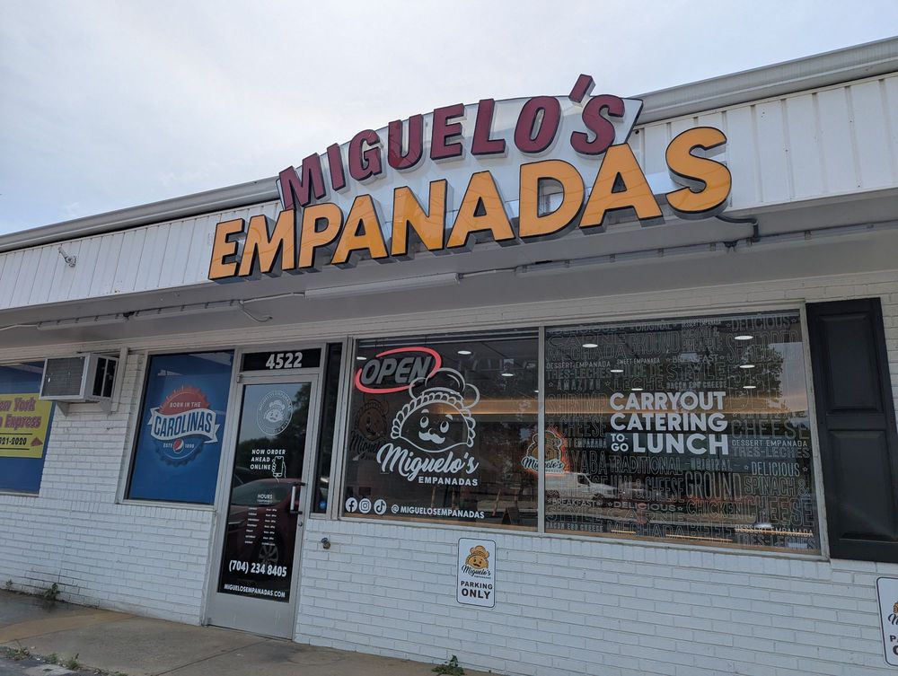 Miguelo's Empanadas Logo