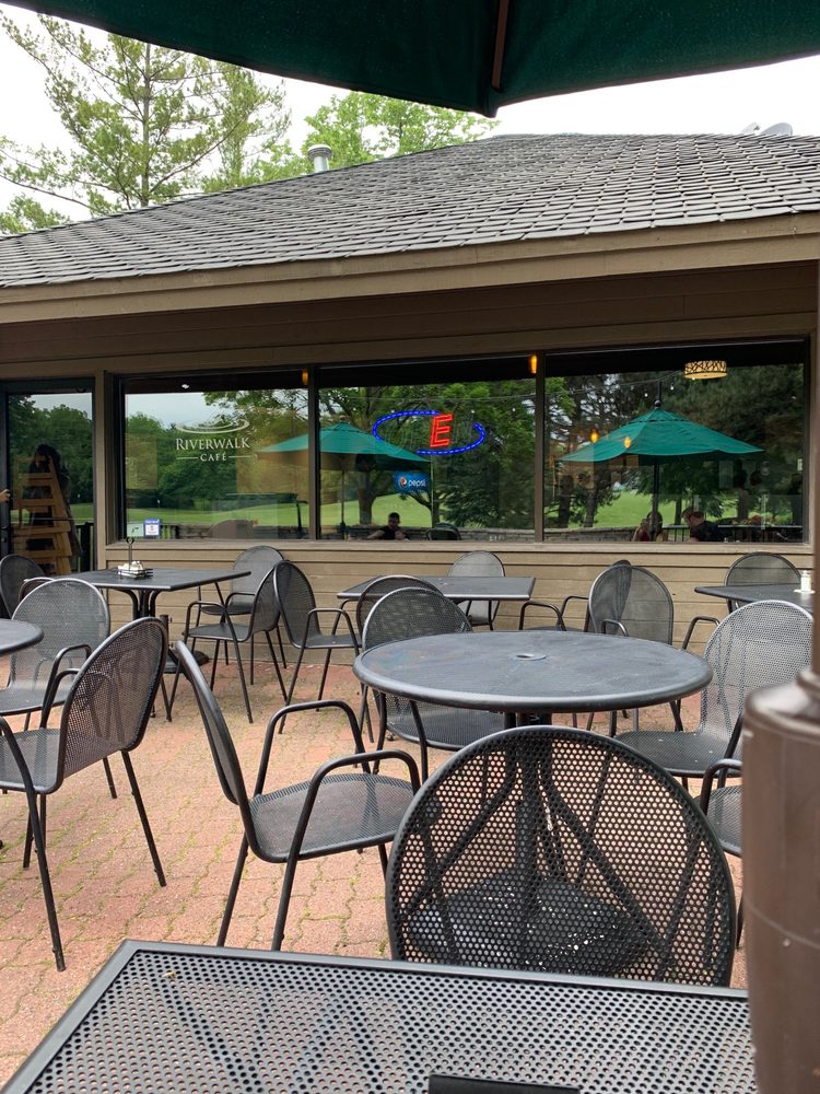 Riverwalk Café