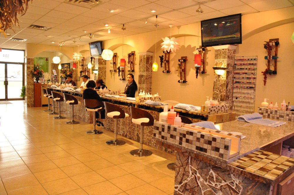 Hollywood Nails 221 Photos & 15 Reviews Nail Salons 504 E Loop