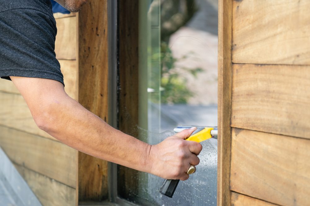 Dallas Best Window and Gutter Cleaning