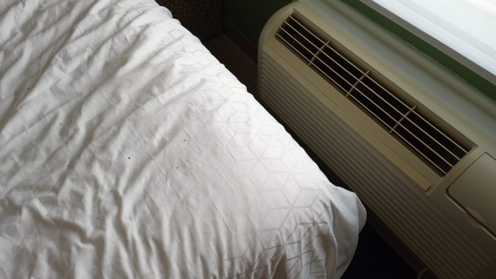 Holiday Inn Express & Suites Lincoln Airport