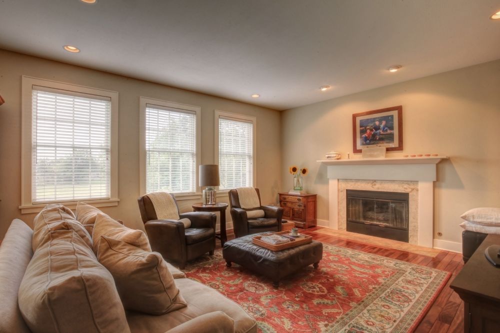 Julia Schmidt - Keller Williams Realty