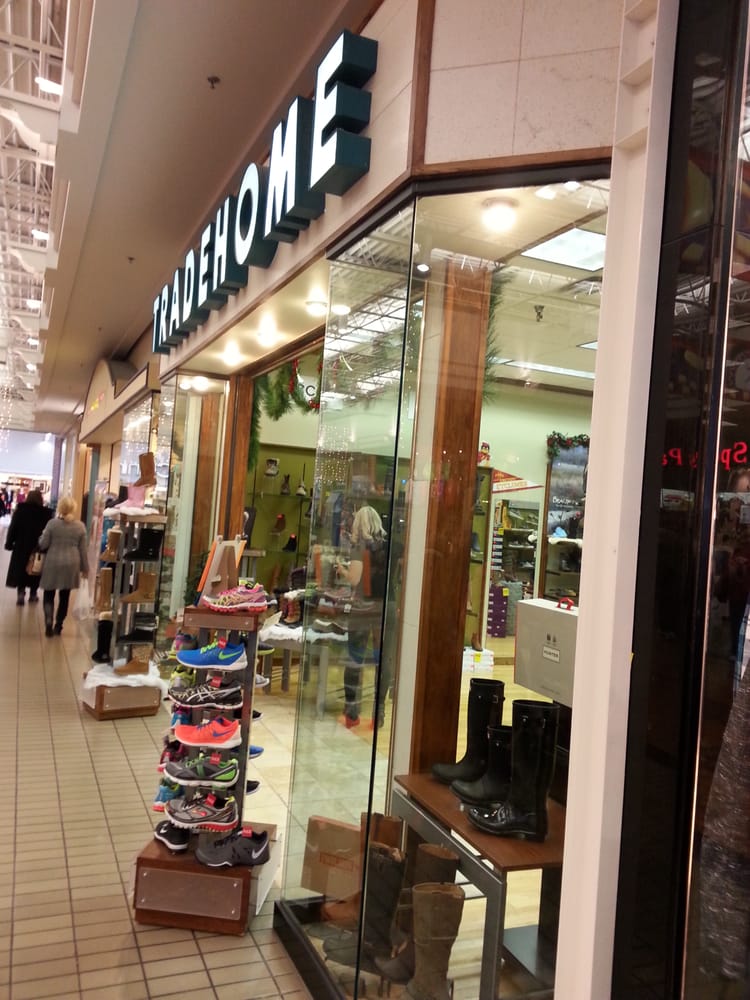 Tradehome Shoes Shoe Stores 2801 Grand Ave, Ames, IA
