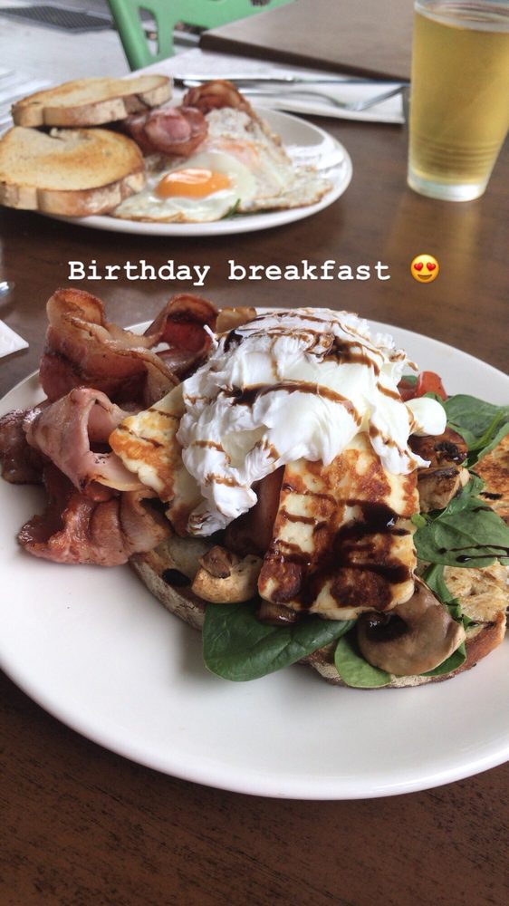 Lulu's Cafe & Deli Ettalong