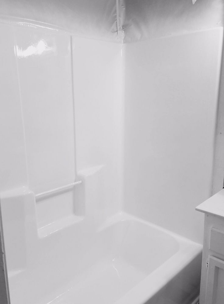 Bathtub Refinishing & Fiberglass Expert