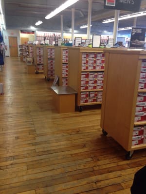 new balance outlet hours lawrence ma new balance outlet hours lawrence ma