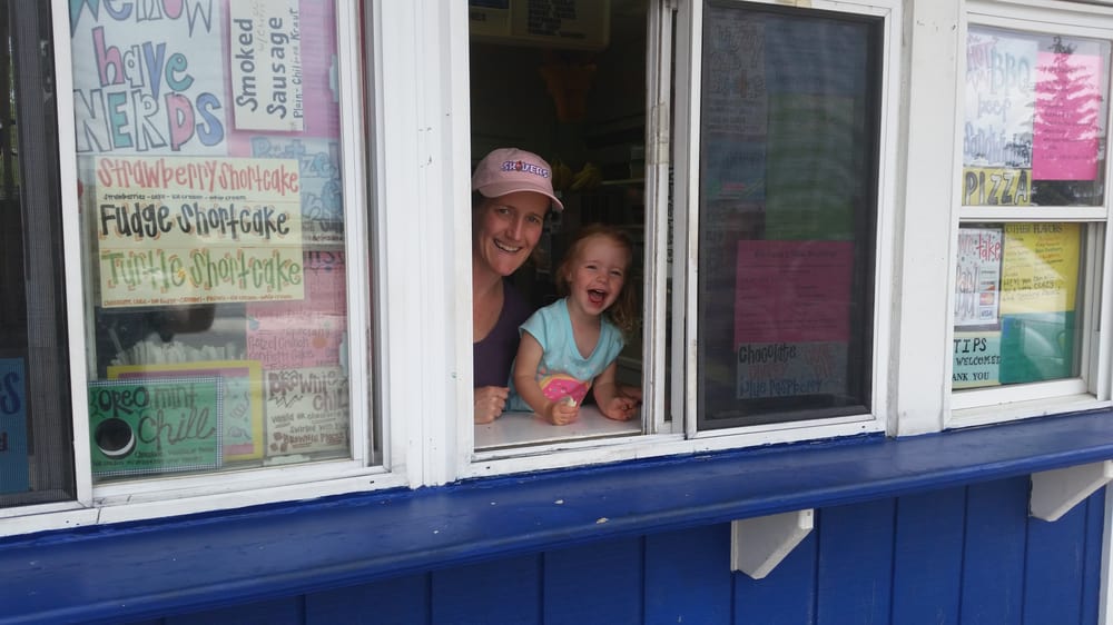 Shivers Ice Cream Ice Cream & Frozen Yogurt 2425 Key St, Toledo, OH