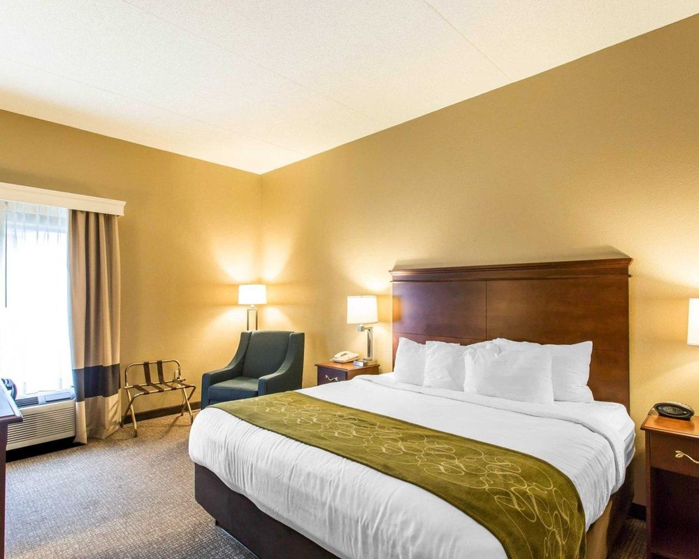 Comfort Suites