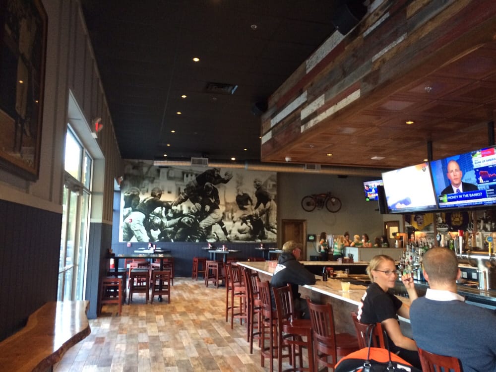 MaGerk’s Pub & Grill 40 Photos & 70 Reviews Sports Bars 307