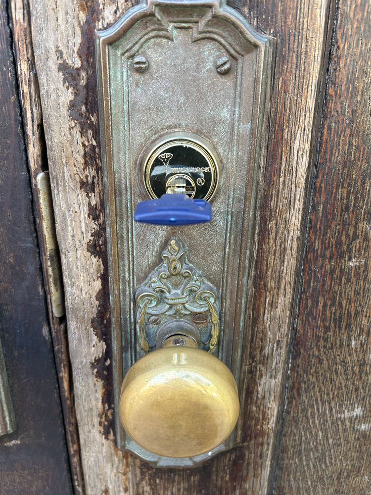 Falcon Locksmith