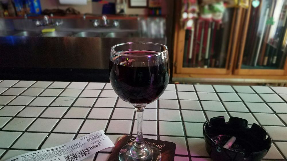 Tj's Irish Pub