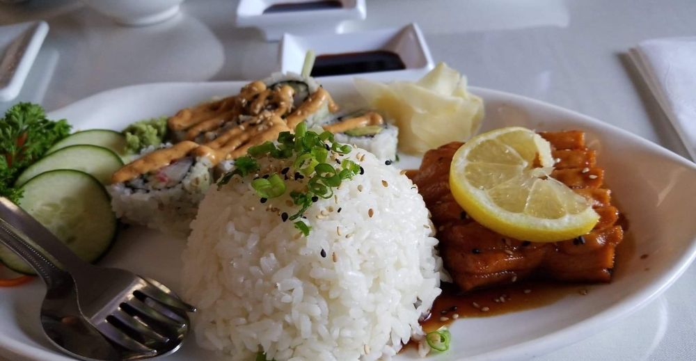 Fujiyama Sushi & More