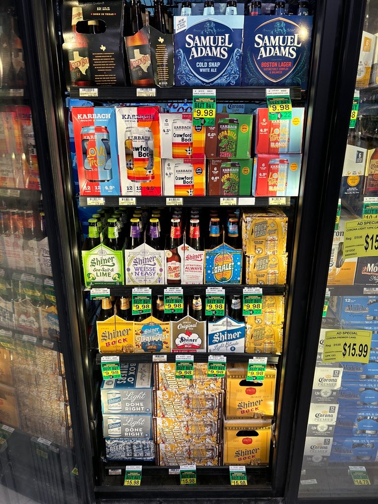 Family Center IGA Food Store