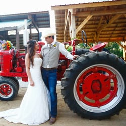 tremendous tractor taste tour serves