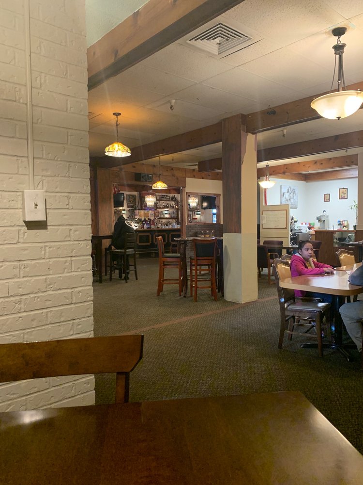 The Carriage Restaurant & Lounge