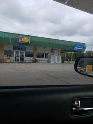 Dad's Convenience Store