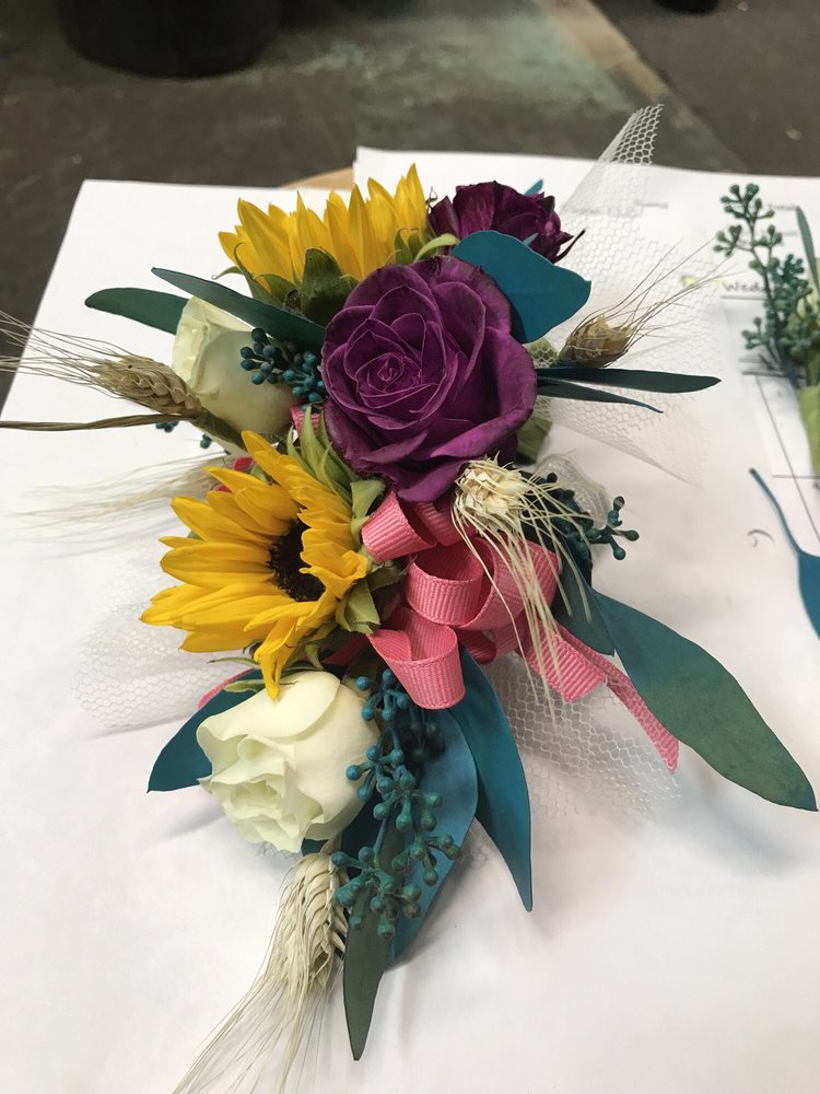 Klamath Flower Shop 32 Photos Florists 133 S 9th St, Klamath