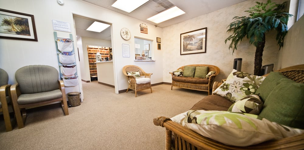 image of business James R Ellis, DDS - Smile Hero